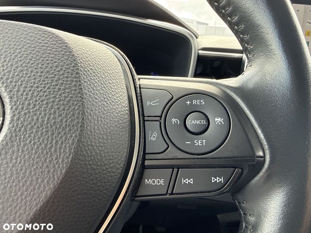 Toyota Corolla 1.8 Hybrid Comfort - 17