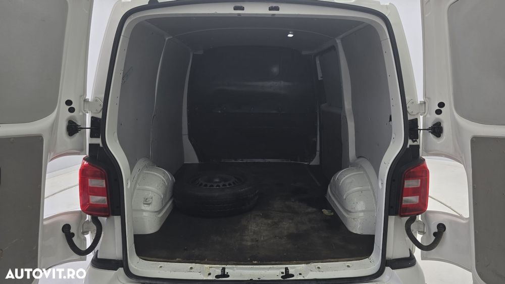 Volkswagen Transporter - 25