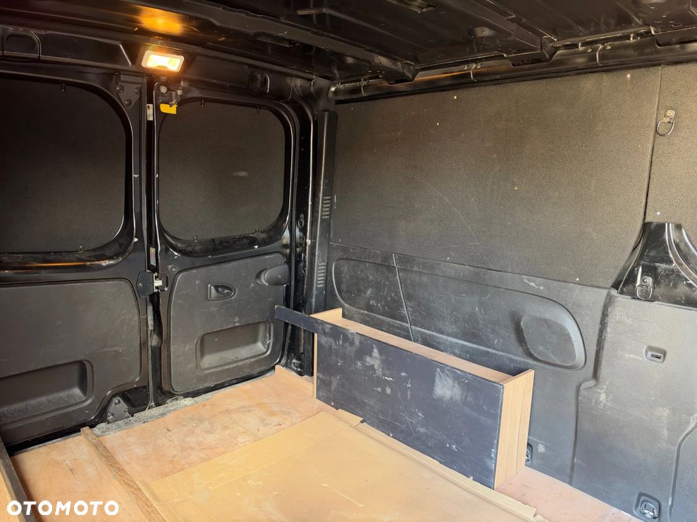 Renault Trafic - 21