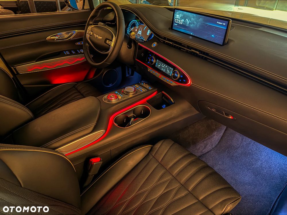 Genesis GV70 2.5T AWD AT8 Luxury Line - 17