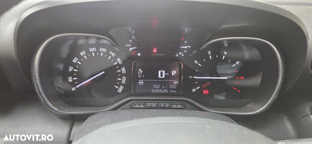 Citroën C3 AIRCROSS 1.2 PureTech S&S EAT6 Shine - 4