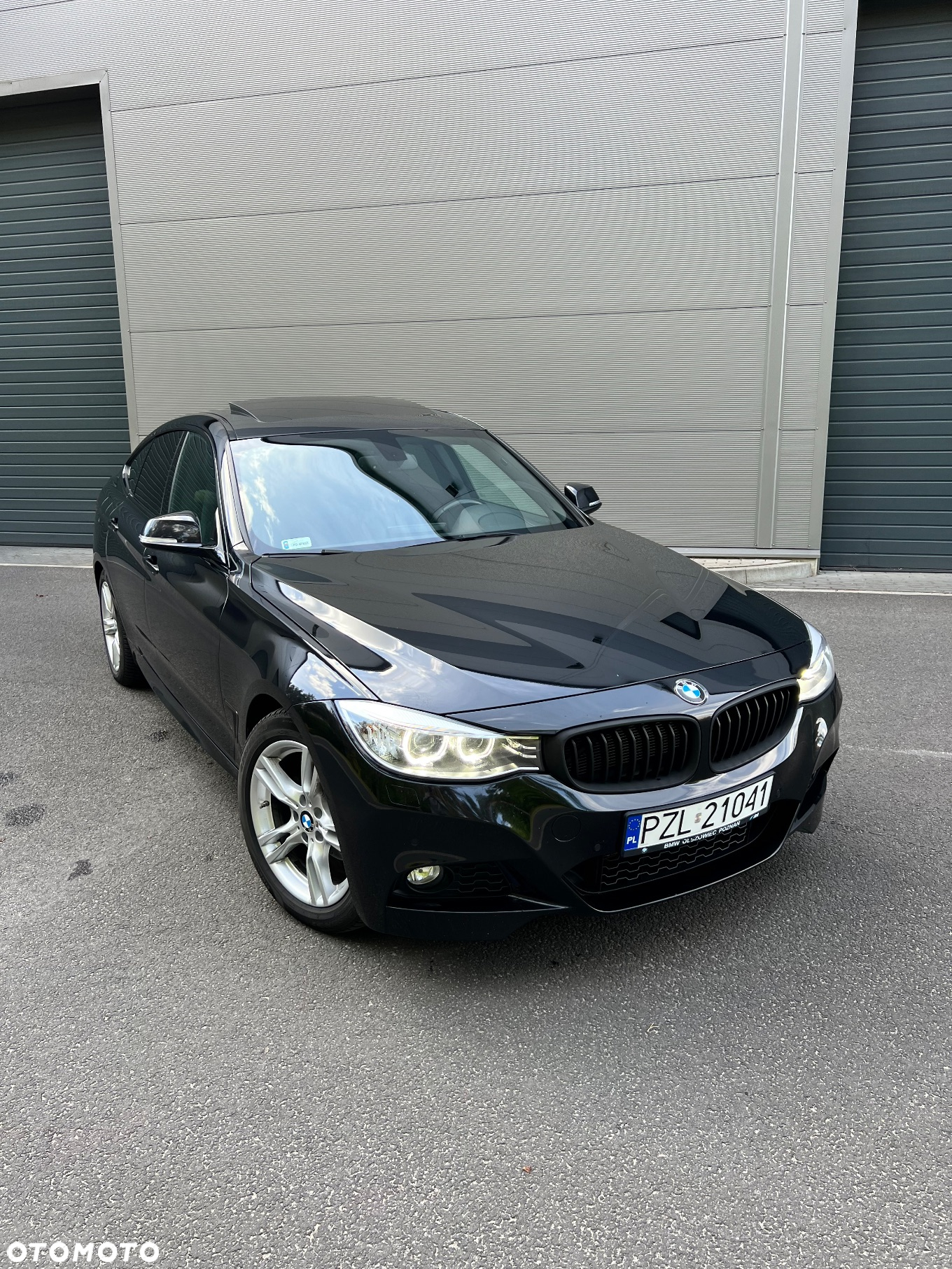 BMW Seria 3 328i Touring xDrive Sport Line - 2