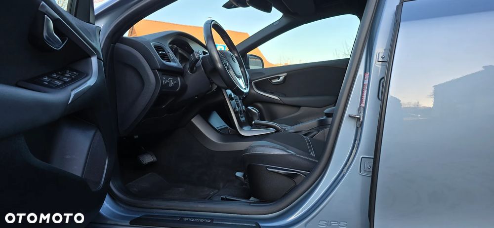 Volvo V40 D2 Geartronic Momentum - 5