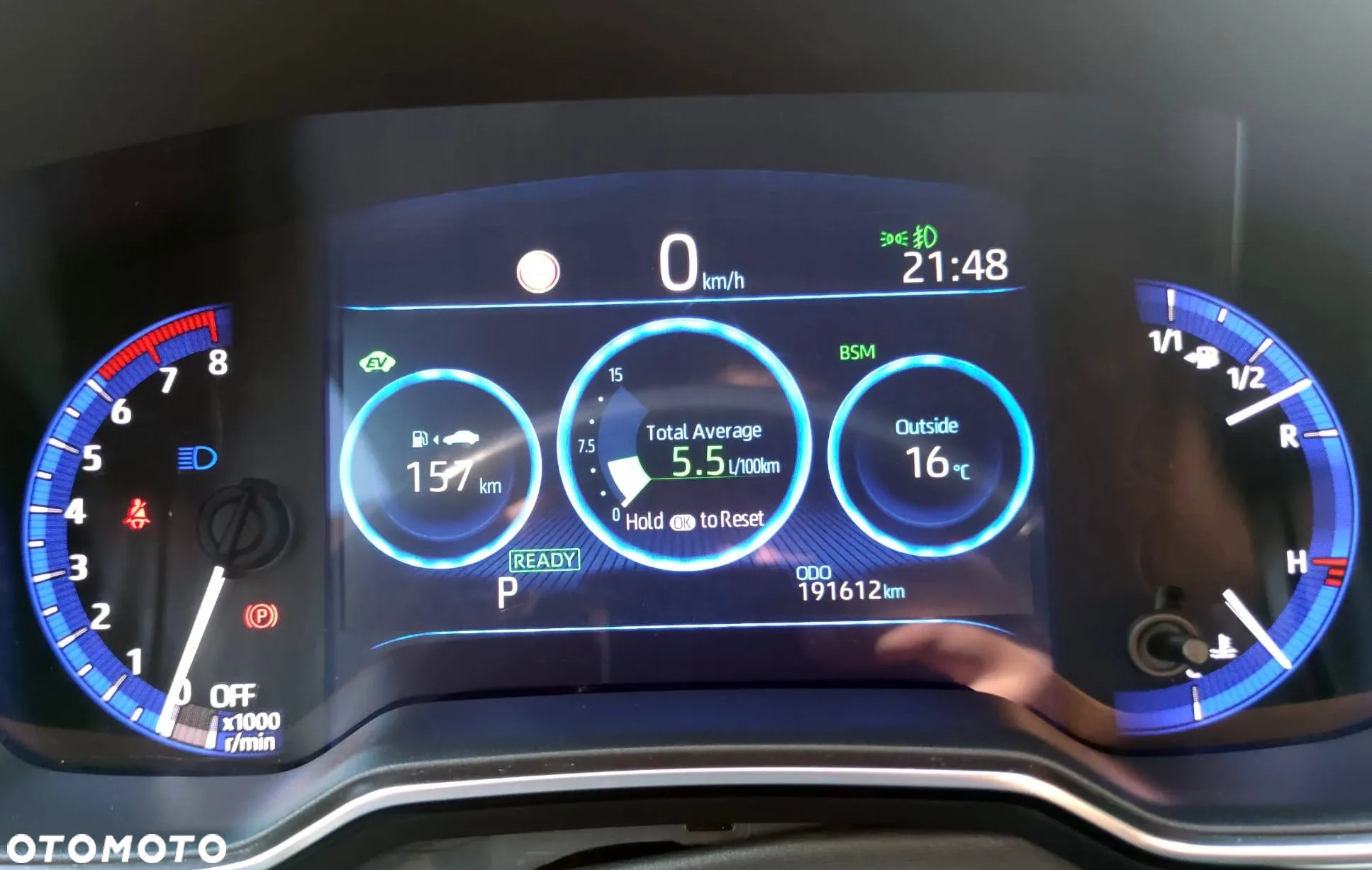 Toyota Corolla 2.0 Hybrid Executive - 30