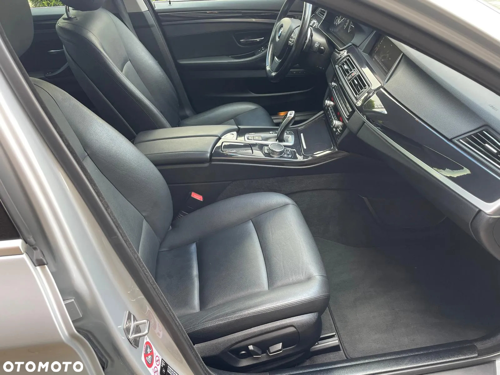 BMW Seria 5 520d - 38
