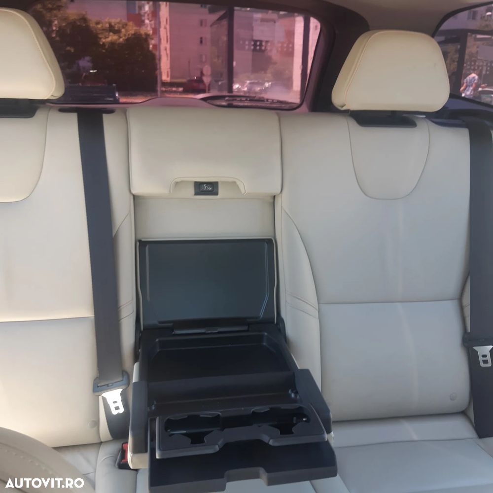 Volvo XC 60 D5 AWD Geartronic Ocean Race - 16