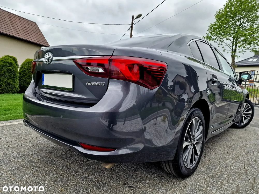 Toyota Avensis 2.0 D-4D Prestige - 9
