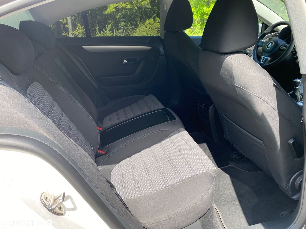 Volkswagen Passat CC - 14