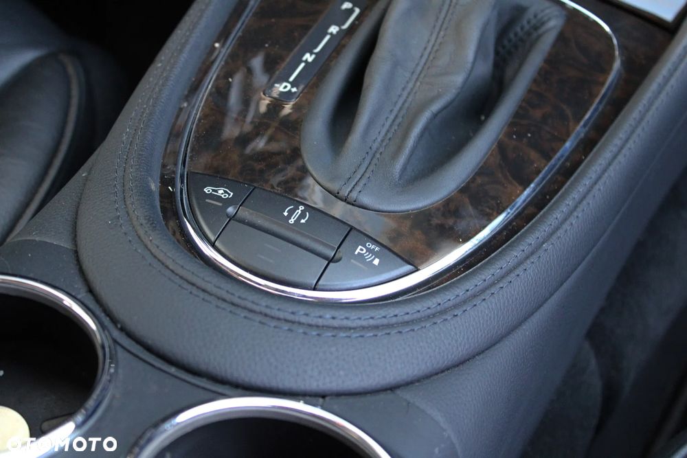 Mercedes-Benz CLS 500 - 28
