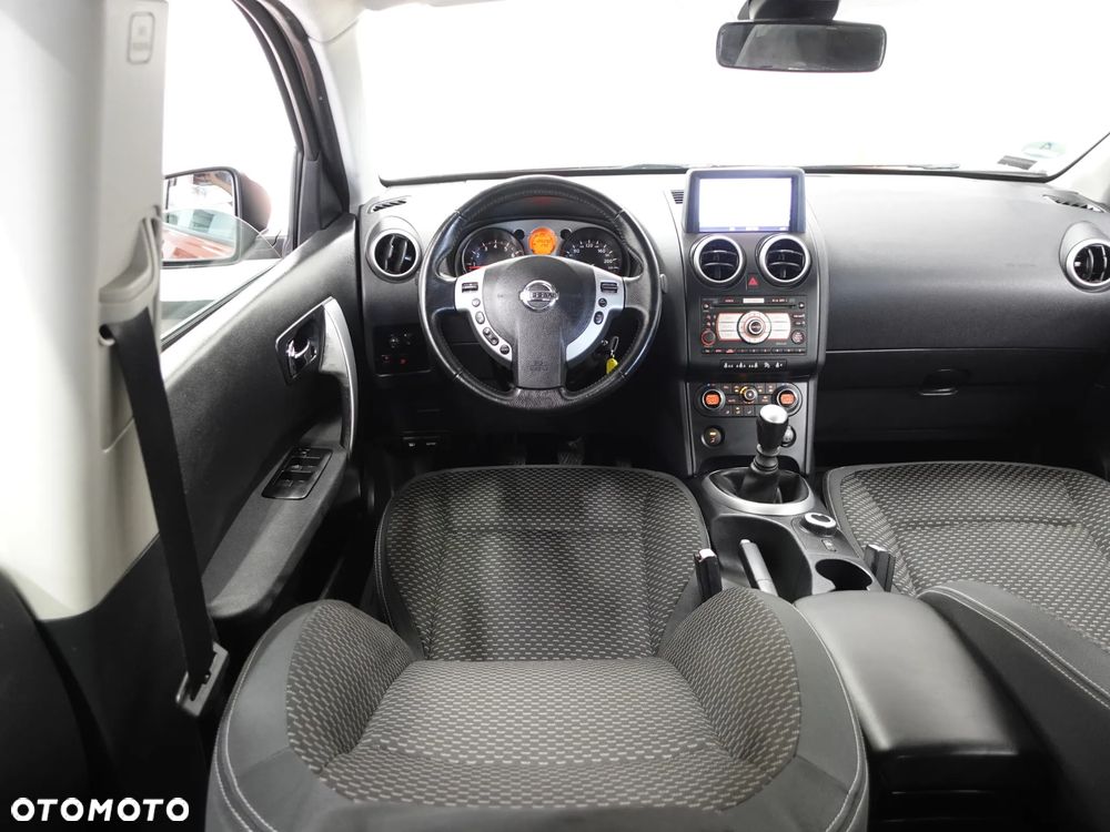 Nissan Qashqai 2.0 4 x 4 tekna - 28