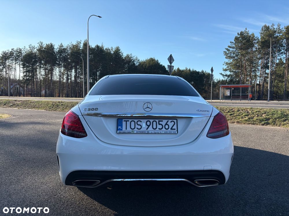 Mercedes-Benz Klasa C 300 9G-TRONIC AMG Line - 4