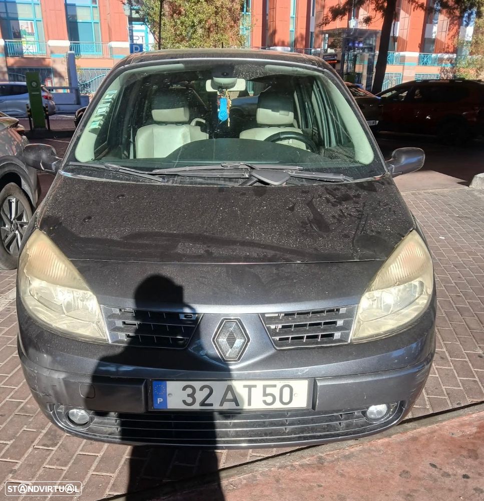 Renault Scénic - 1