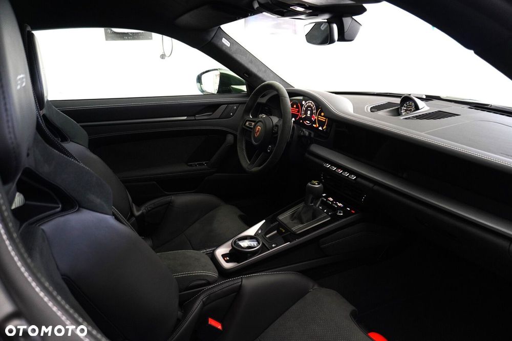 Porsche 911 GT3 PDK - 11