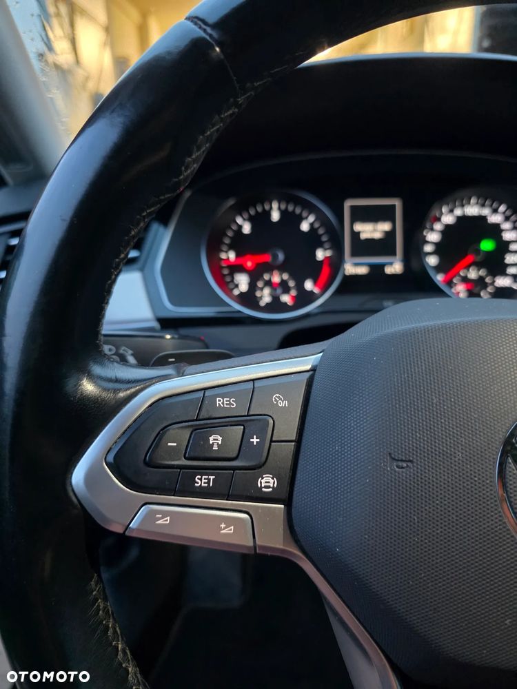 Volkswagen Passat 2.0 TDI EVO Business DSG - 21