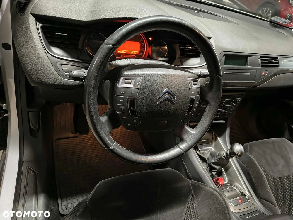 Citroën C5 2.0 HDi Confort - 18