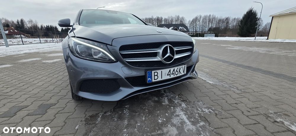 Mercedes-Benz Klasa C 180 9G-TRONIC AMG Line - 12
