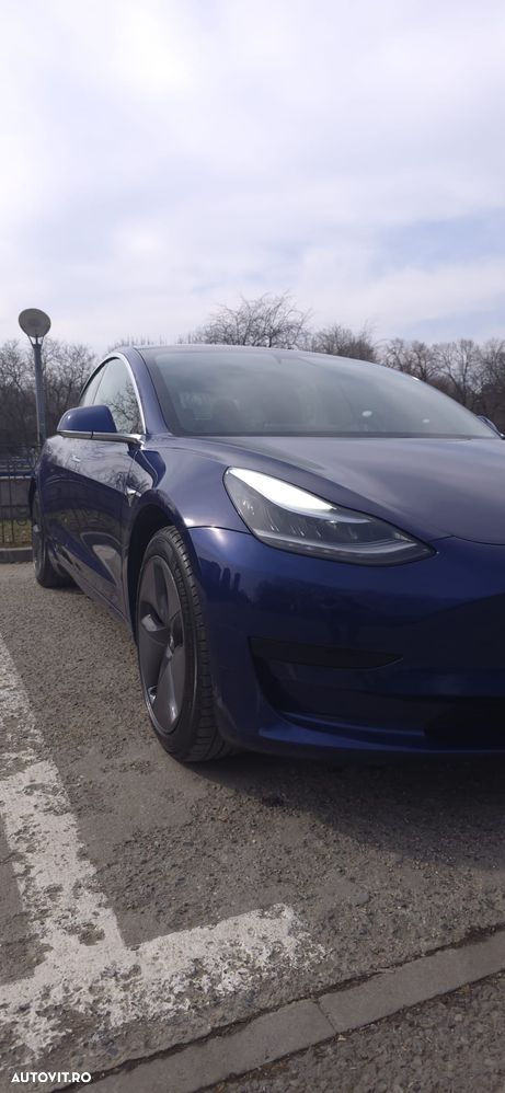 Tesla Model 3 Standard Reichweite Plus Hinterradantrieb - 3