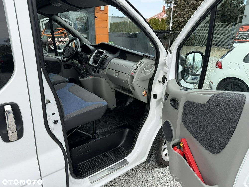 Renault Trafic - 23
