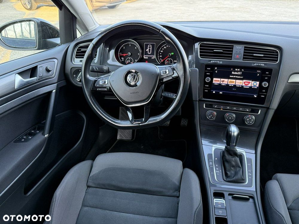 Volkswagen Golf - 13