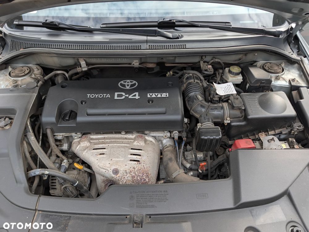 Toyota Avensis 2.0 VVT-i Sol - 13