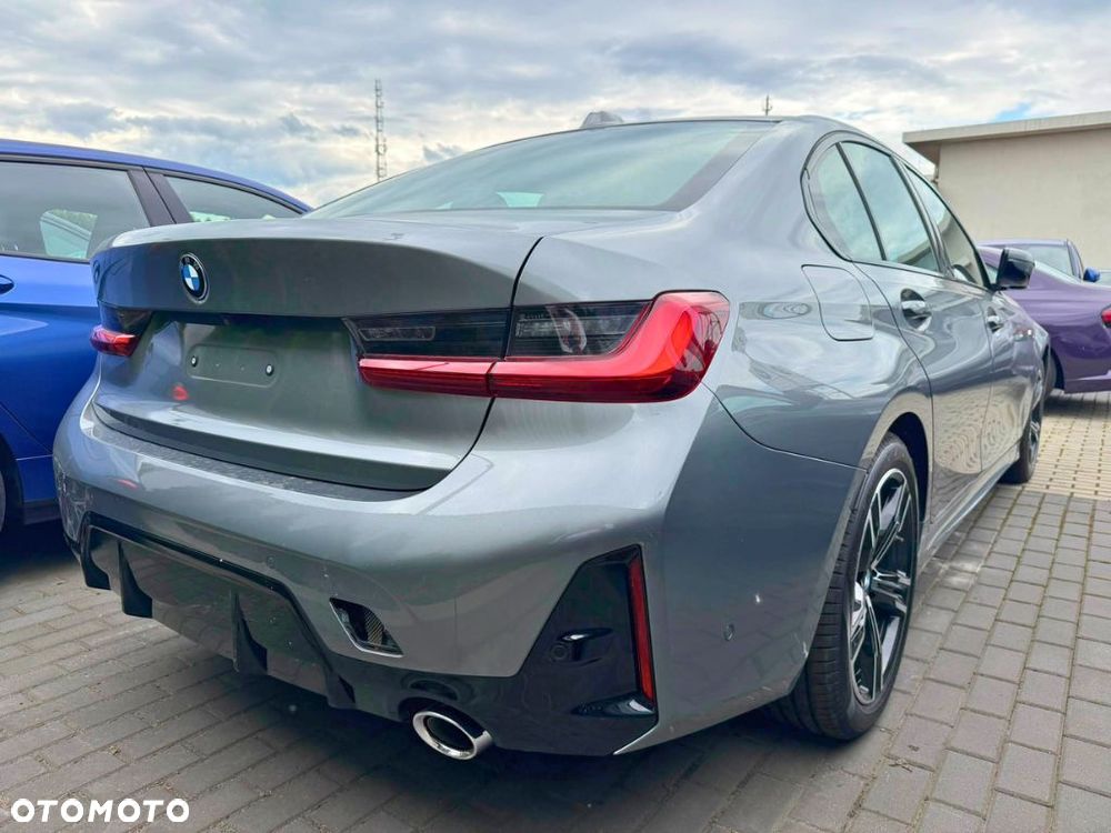 BMW Seria 3 318i M Sport - 5
