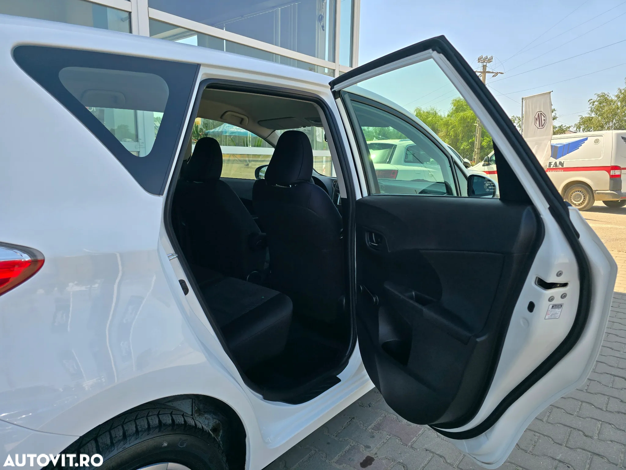 Toyota Verso S 1.4 D-4D - 11