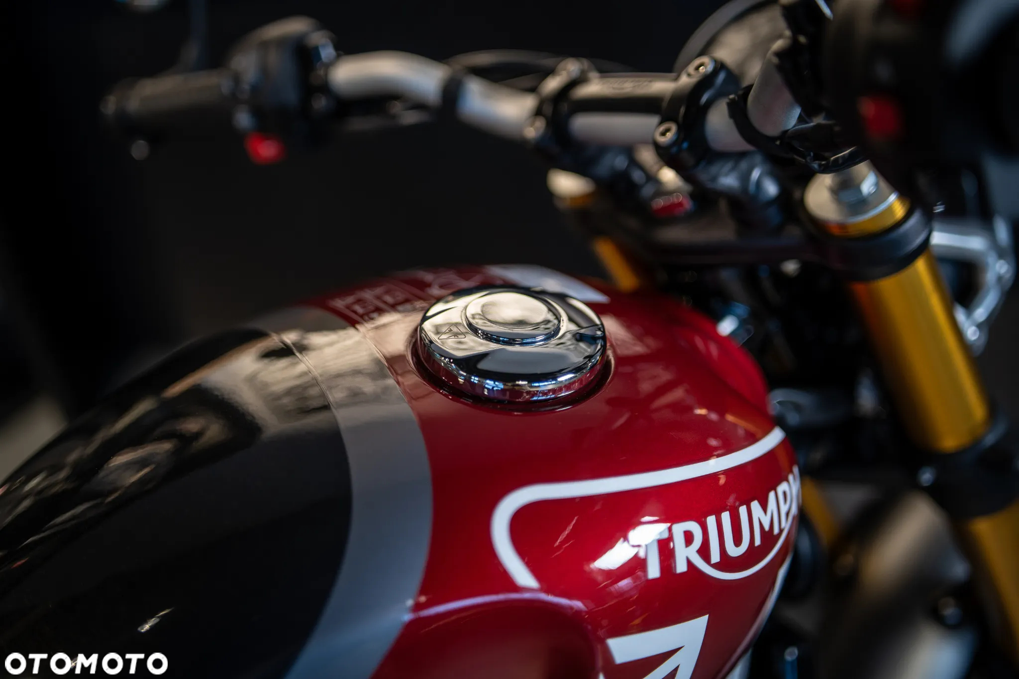 Triumph Inny - 28