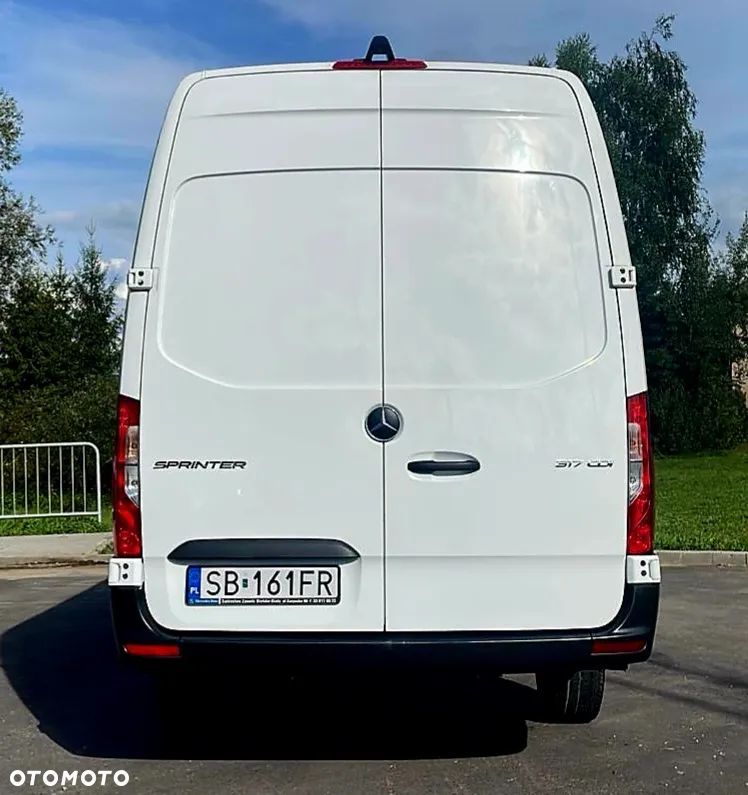 Mercedes-Benz SPRINTER - 8