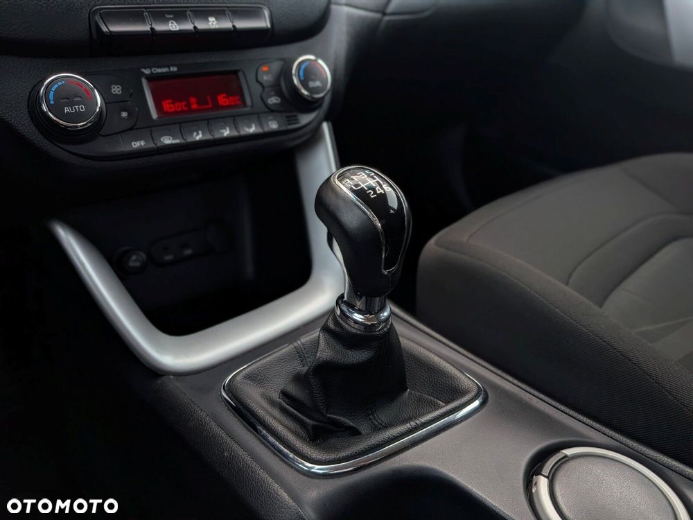 Kia Ceed 1.6 GDI L - 25