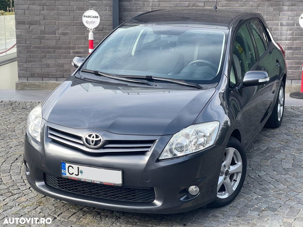 Toyota Auris 2.0 D-4D - 1