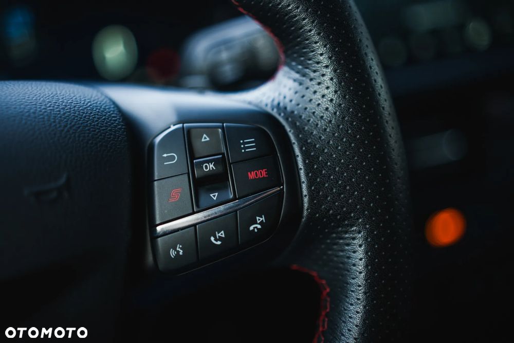Ford Focus - 25