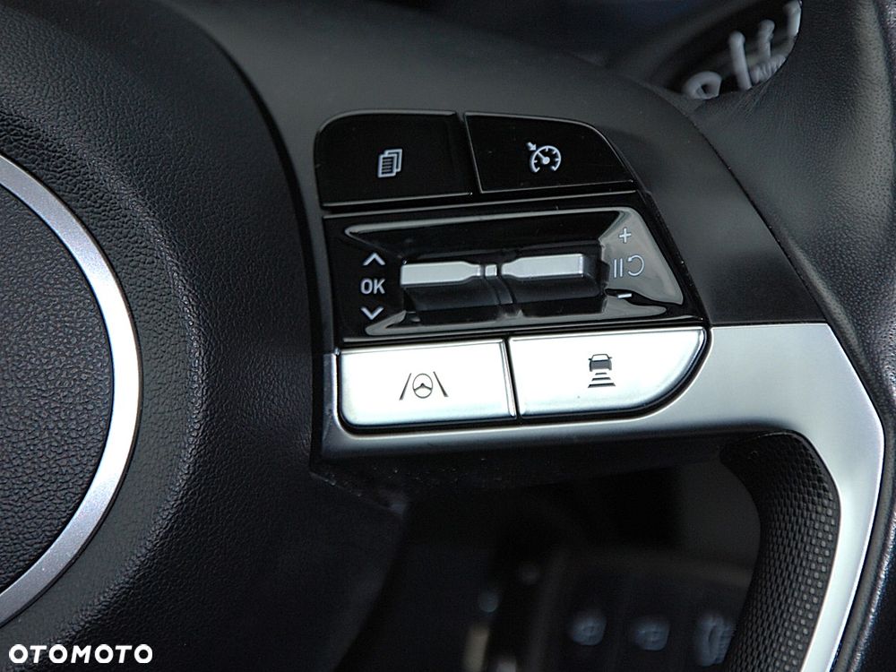 Hyundai Elantra 1.6 Smart CVT - 34