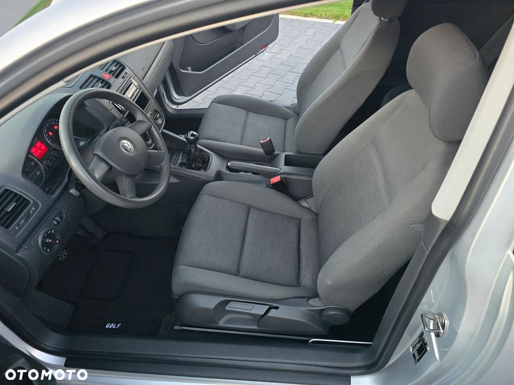 Volkswagen Golf 1.9 TDI Sportline - 13
