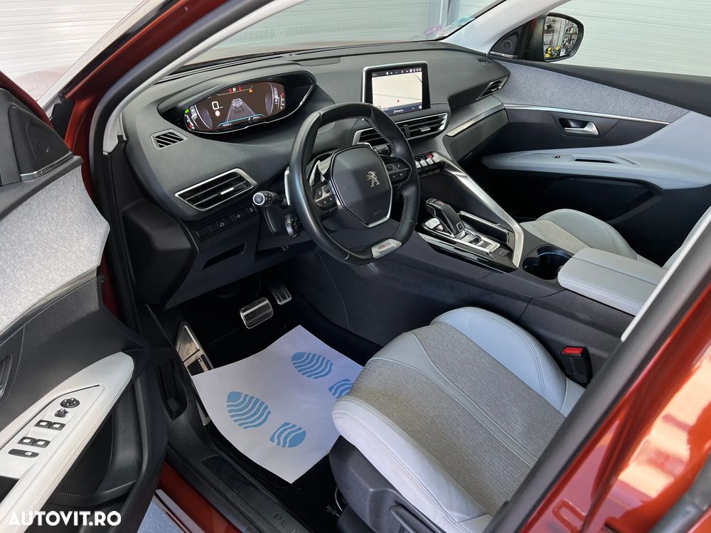 Peugeot 3008 1.2 PureTech 130 EAT8 GT - 32