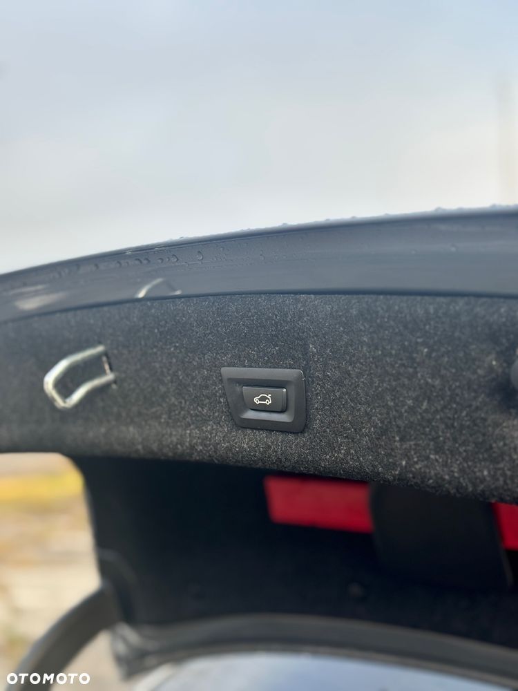 BMW Seria 3 330i xDrive M Sport sport - 8