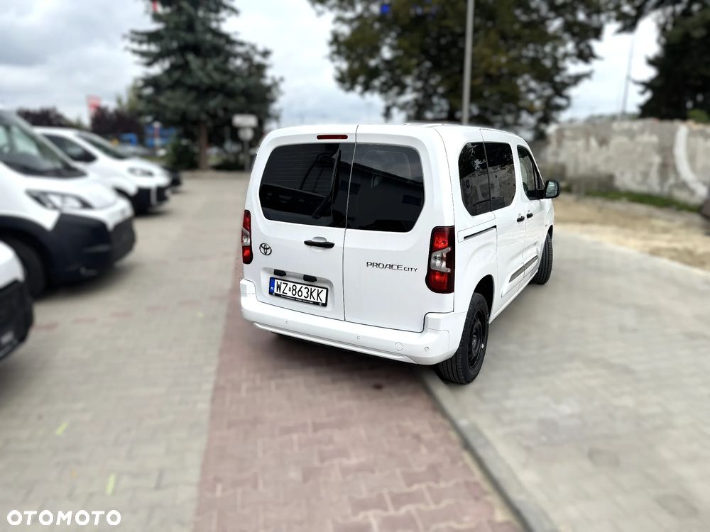 Toyota Proace City Verso 2024
