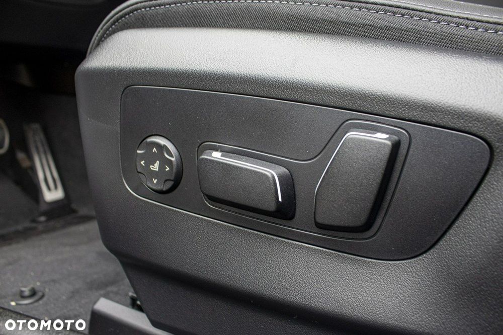 BMW Seria 5 - 16