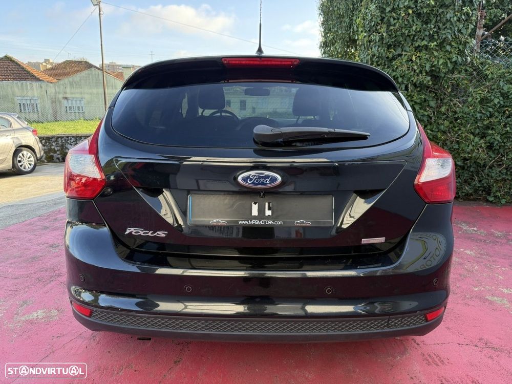 Ford Focus 1.0 EcoBoost S&S TREND - 5