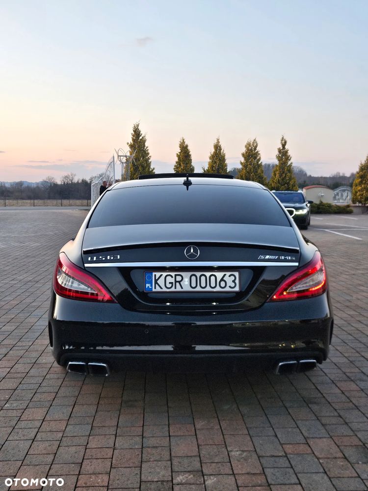 Mercedes-Benz CLS - 4