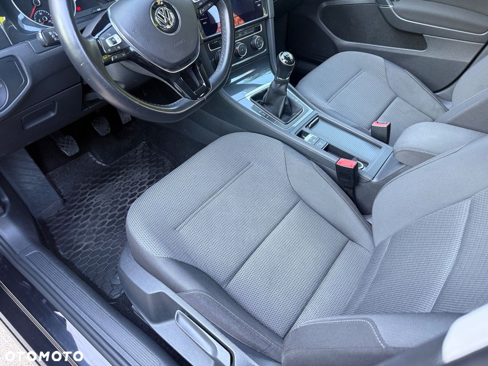 Volkswagen Golf 1.6 TDI BMT Comfortline - 12