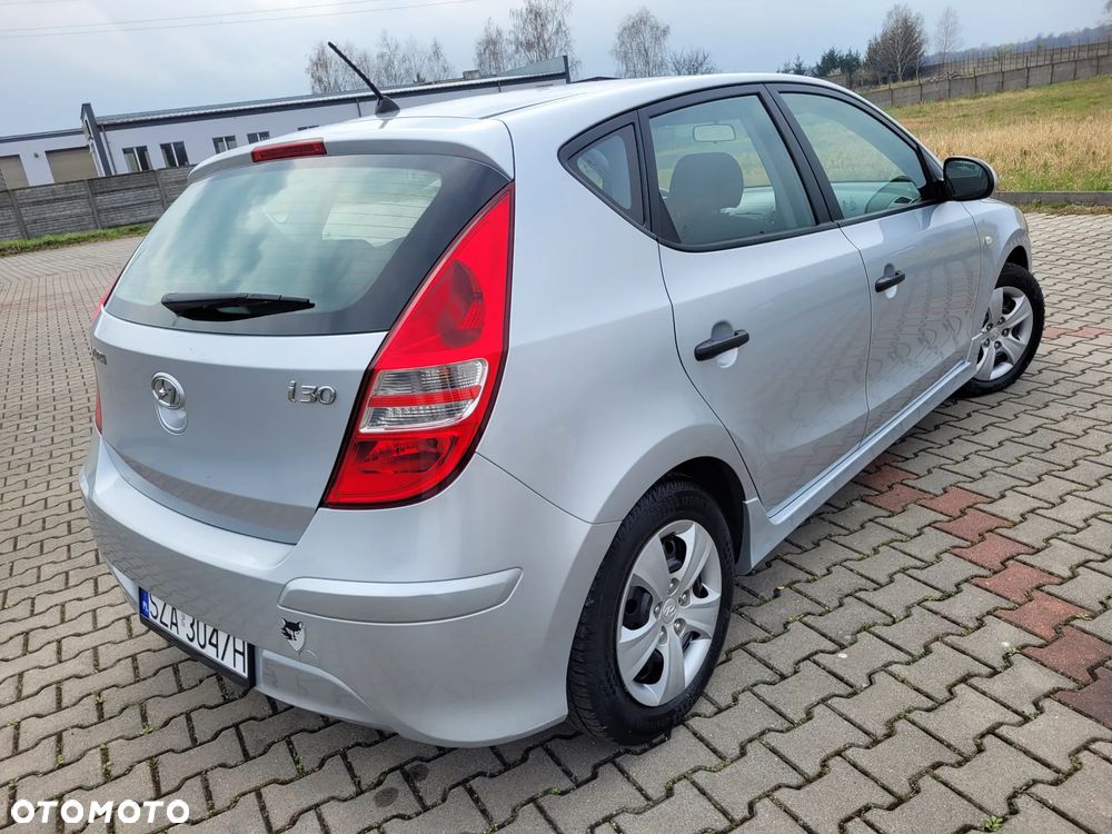 Hyundai i30 1.4 Blue Comfort - 10