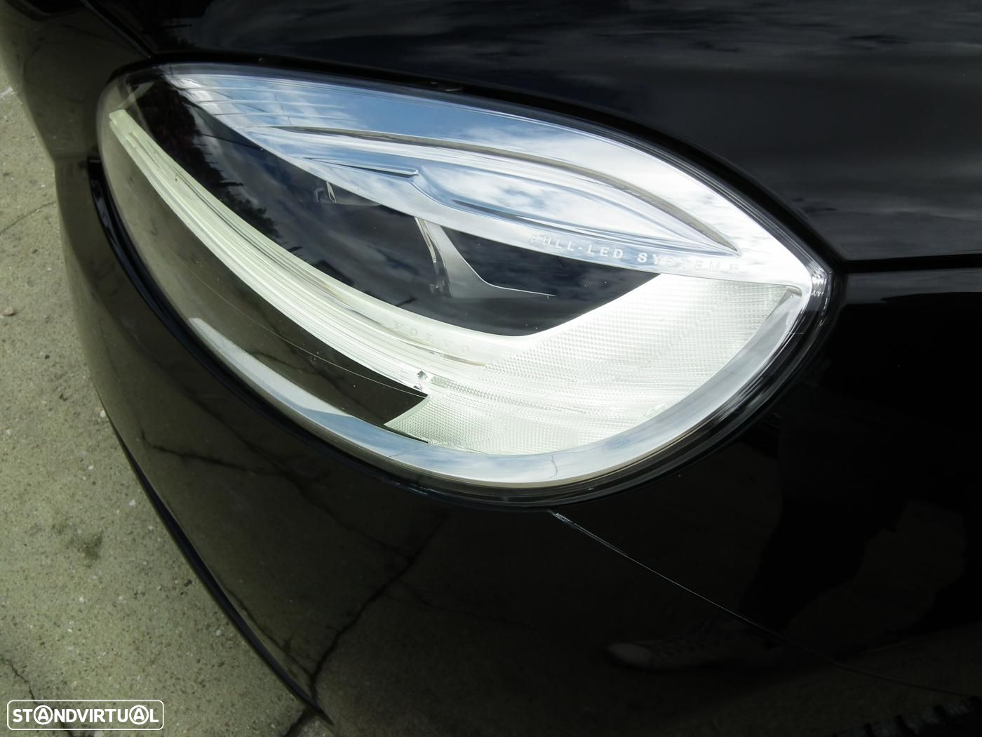 Volvo V40 2.0 D3 Momentum - 12