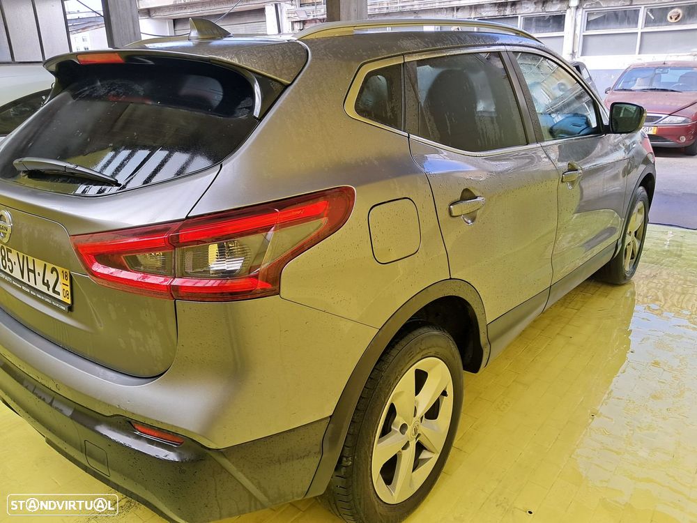 Nissan Qashqai 1.5 dCi N-Connecta - 17
