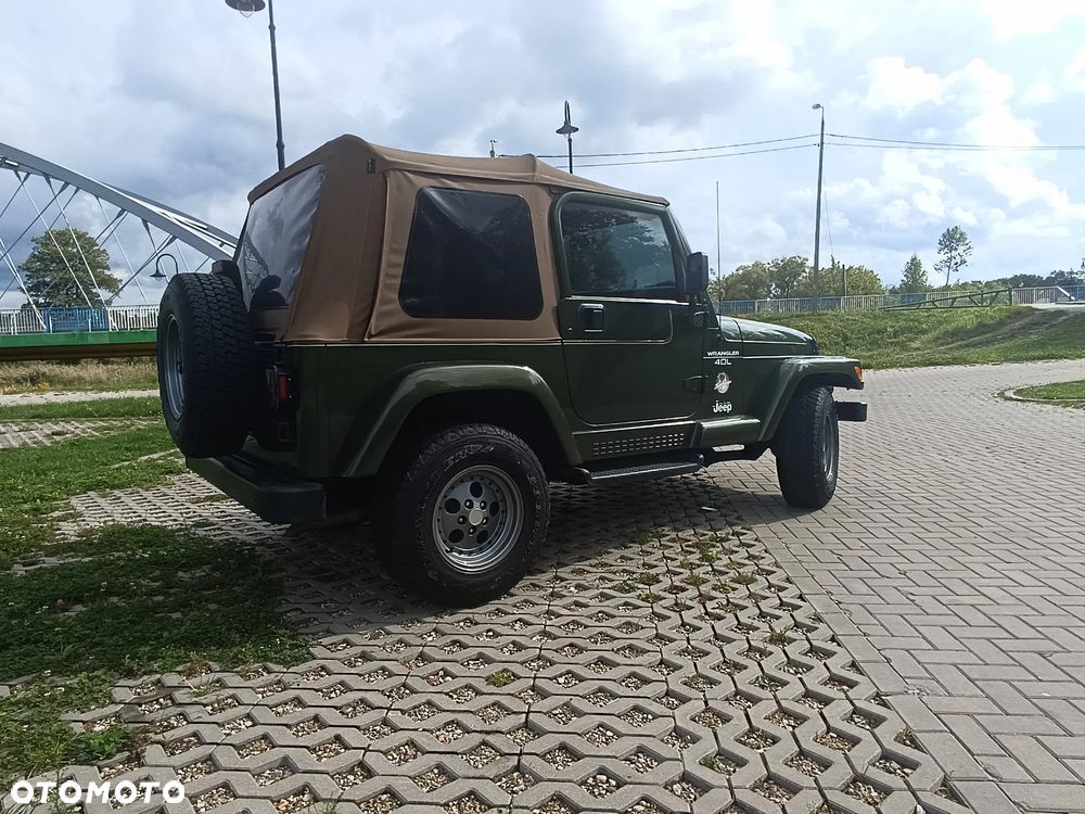 Jeep Wrangler 4.0 Automatik Sahara - 6