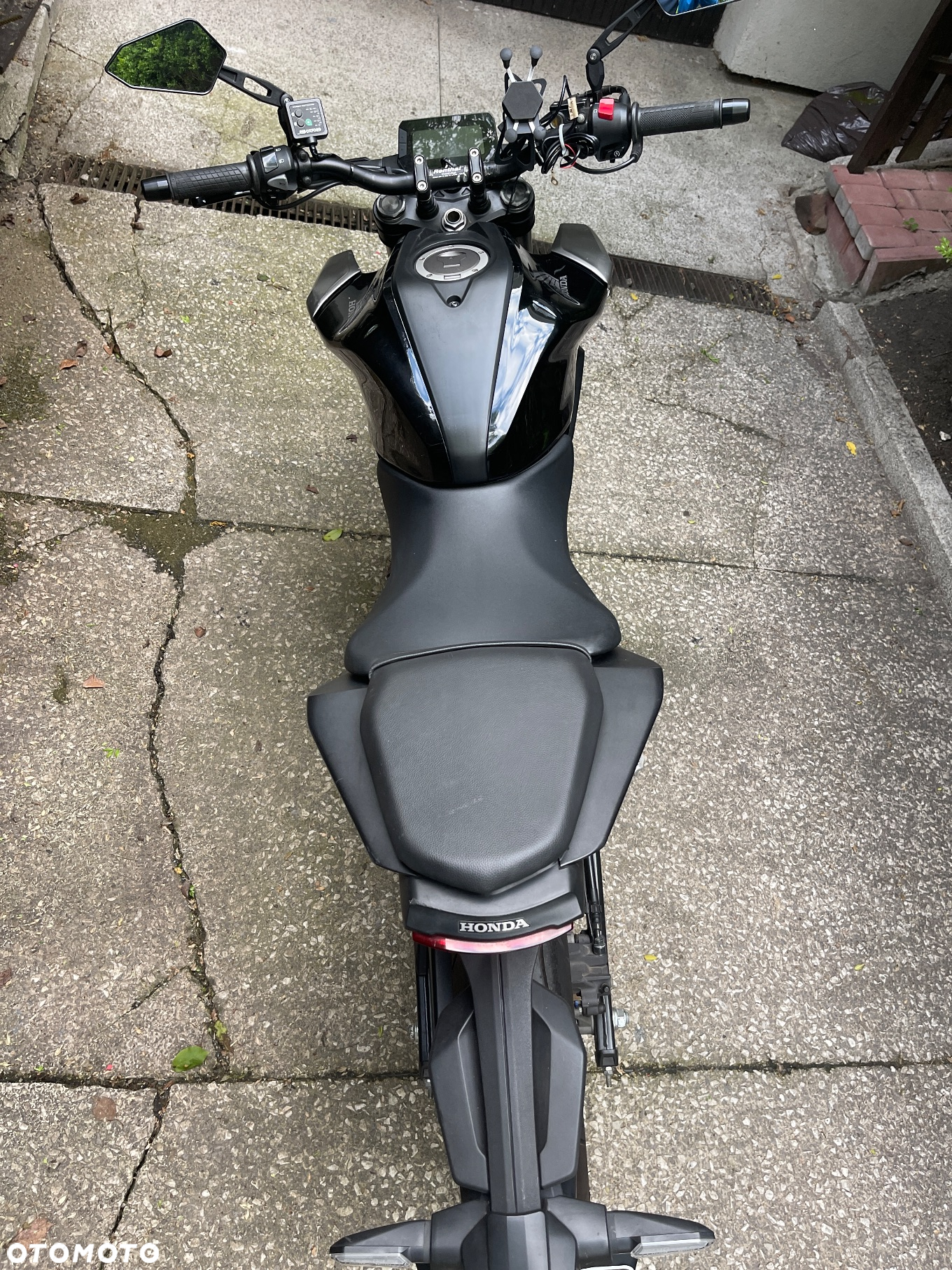 Honda CB - 10