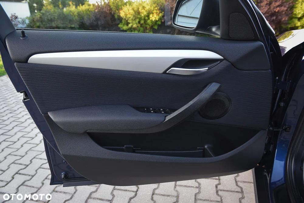 BMW X1 sDrive18i - 24