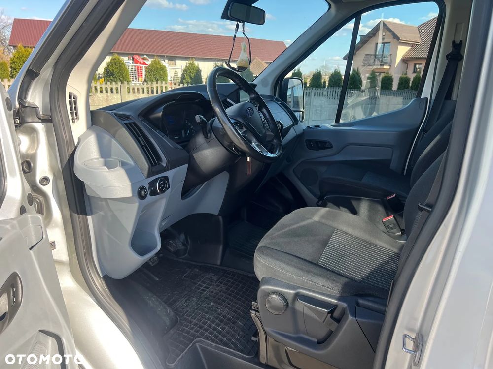 Ford Transit - 13