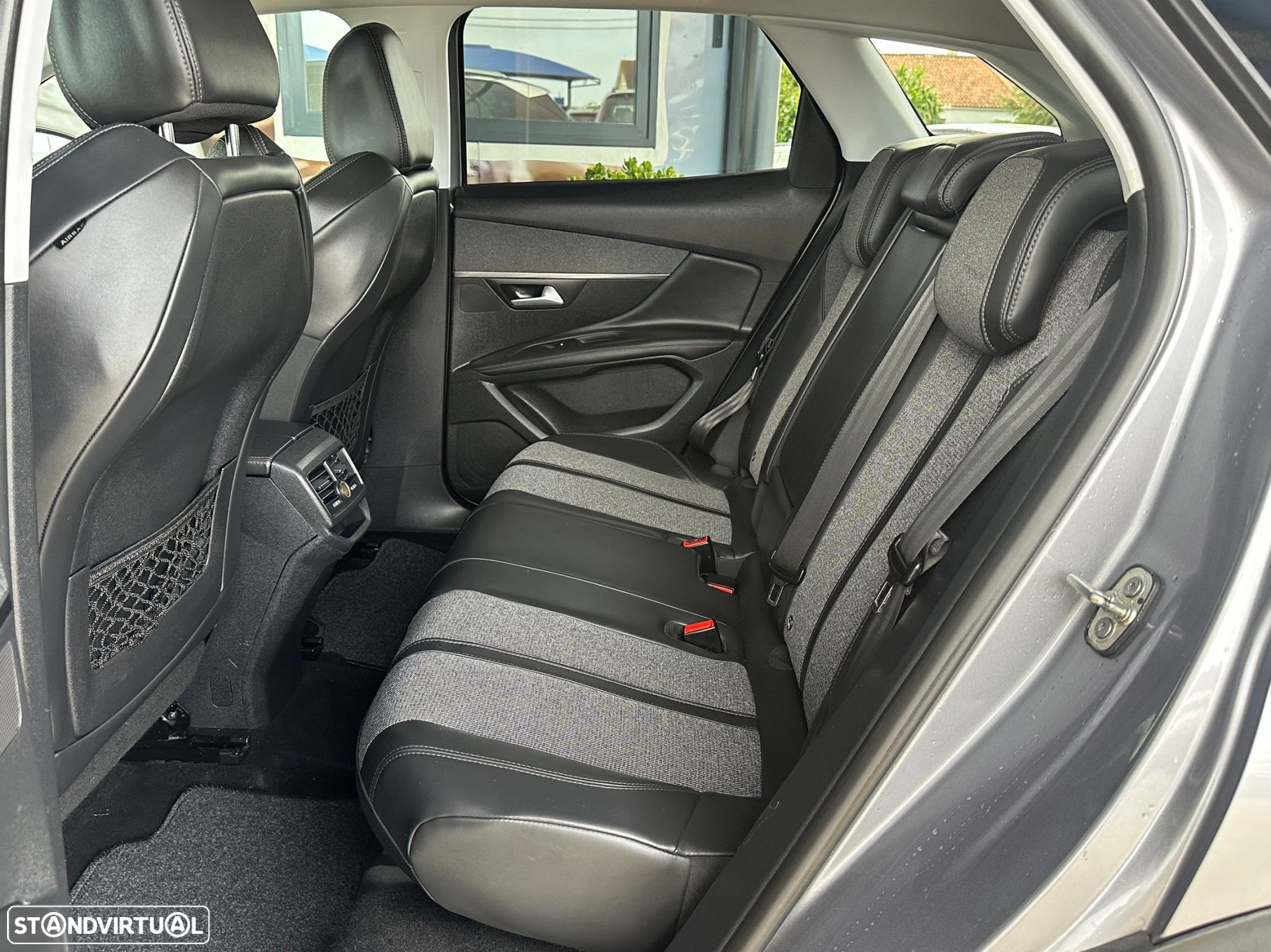 Peugeot 3008 1.6 BlueHDi Allure EAT6 - 34