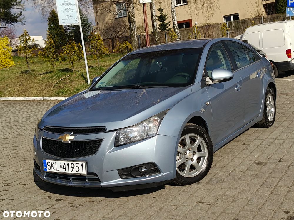 Chevrolet Cruze 2.0 LS - 4