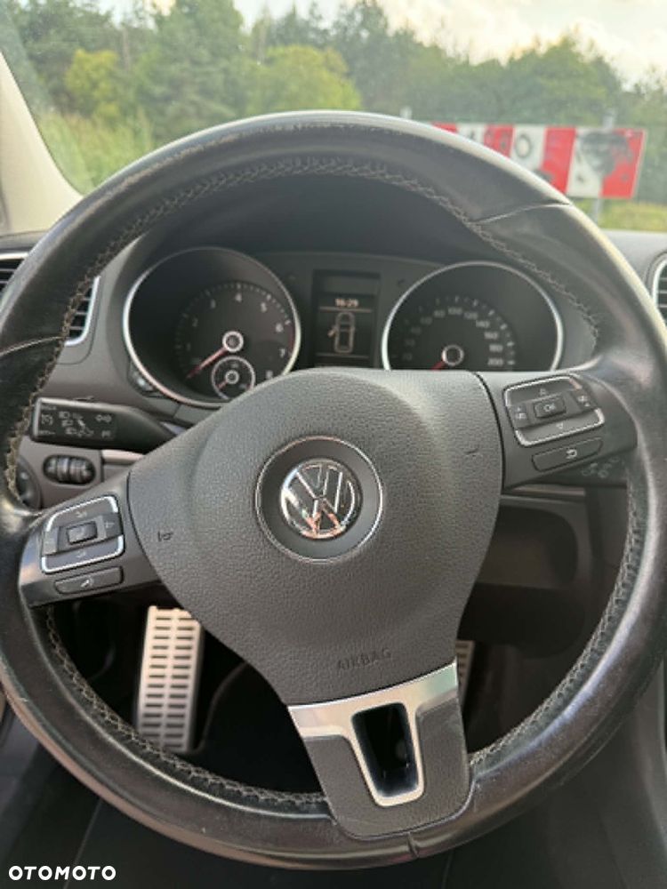 Volkswagen Golf - 12